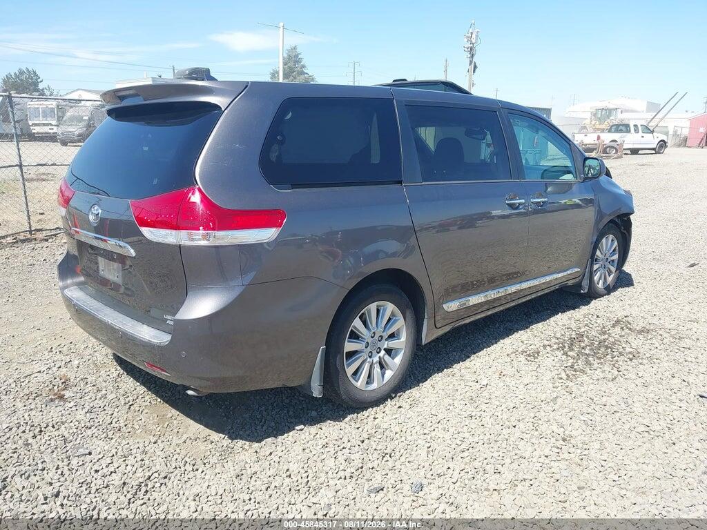 5TDDK3DCXCS048916 2012 TOYOTA SIENNA photo no. 4