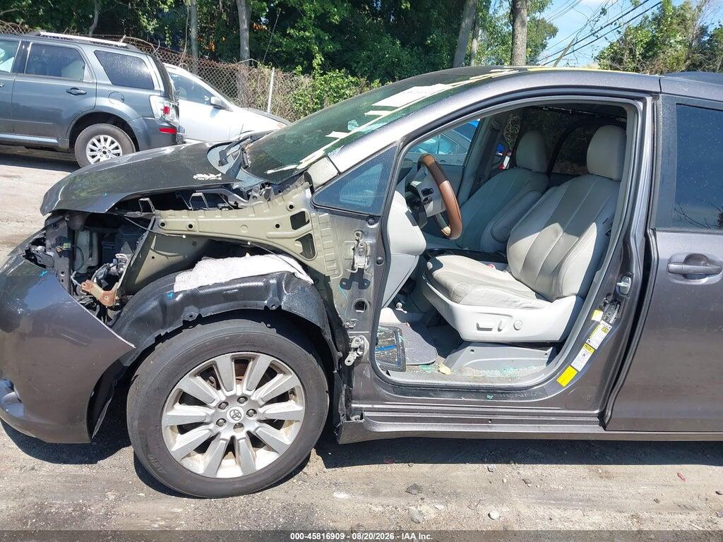 5TDDK3DC2CS035111 2012 TOYOTA SIENNA photo no. 6