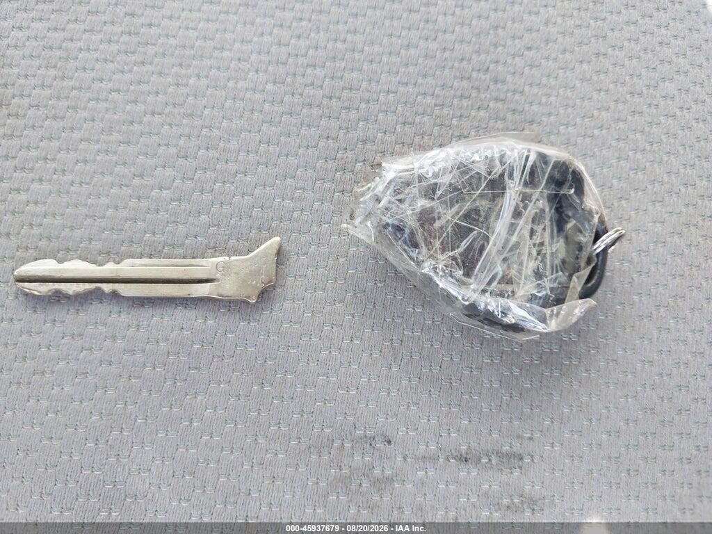 JTDKTUD33CD521335 2012 TOYOTA YARIS photo no. 11