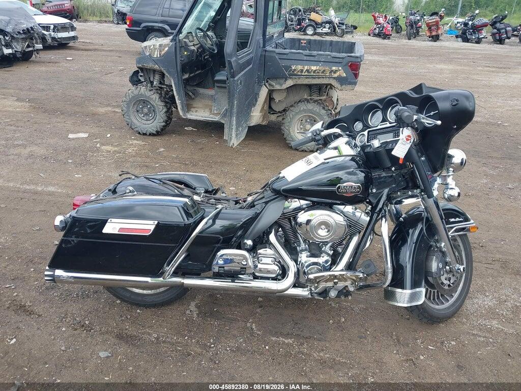 1HD1FC413AB604900 2010 HARLEY-DAVIDSON FLHTCU photo no. 11