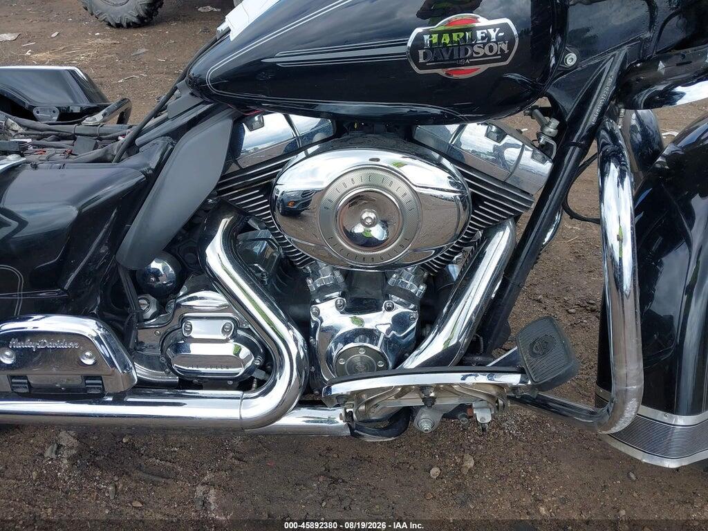 1HD1FC413AB604900 2010 HARLEY-DAVIDSON FLHTCU photo no. 8