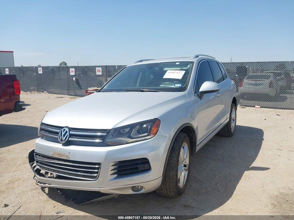 WVGFF9BP2CD004518 2012 VOLKSWAGEN TOUAREG photo no. 2
