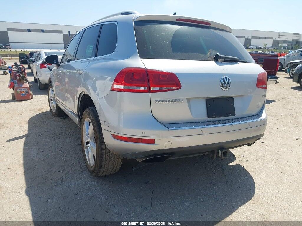 WVGFF9BP2CD004518 2012 VOLKSWAGEN TOUAREG photo no. 3