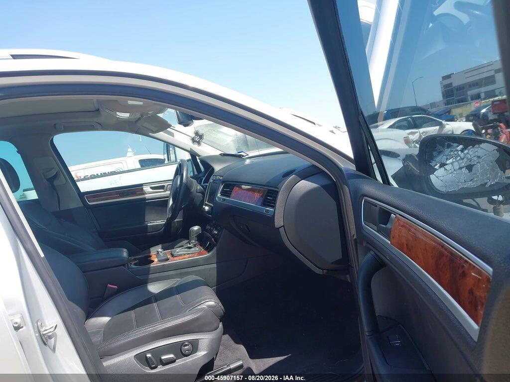 WVGFF9BP2CD004518 2012 VOLKSWAGEN TOUAREG photo no. 5