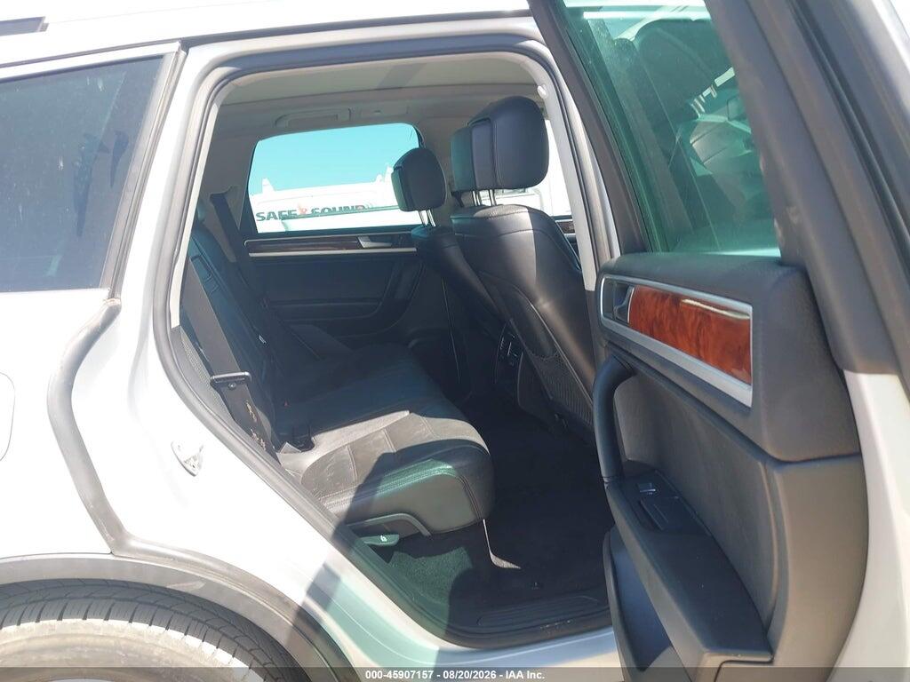 WVGFF9BP2CD004518 2012 VOLKSWAGEN TOUAREG photo no. 8