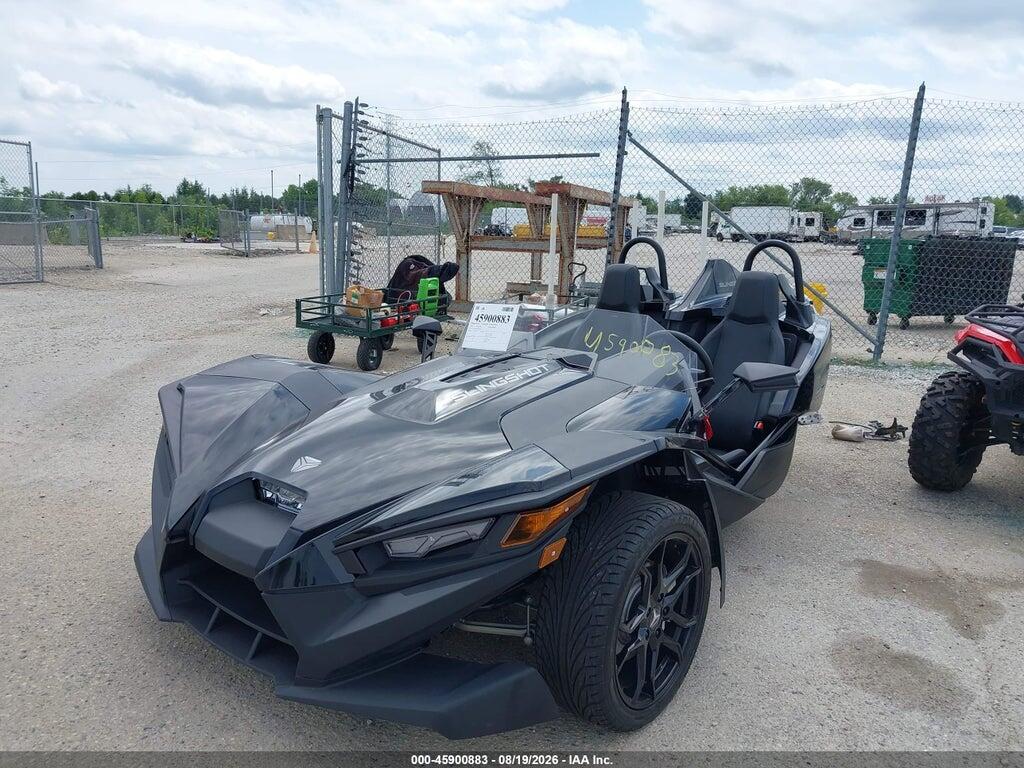 57XAATHD4S8166236 2025 POLARIS SLINGSHOT photo no. 2