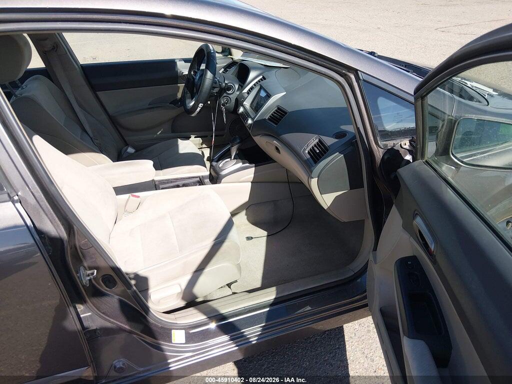 19XFA1F52AE047250 2010 HONDA CIVIC photo no. 5