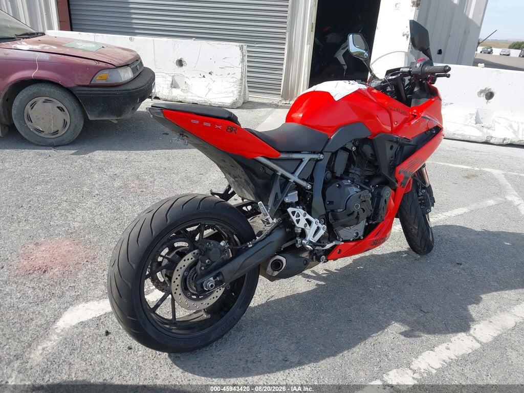 JS1EM13B6T7100932 2026 SUZUKI GSX800 photo no. 4