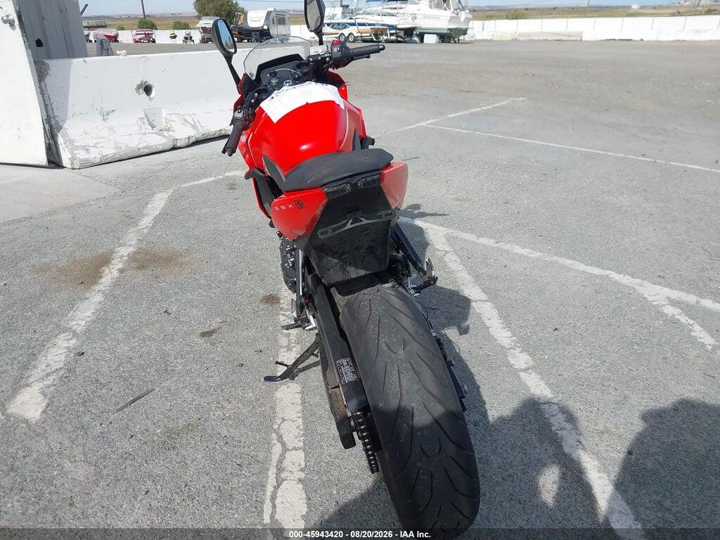 JS1EM13B6T7100932 2026 SUZUKI GSX800 photo no. 6