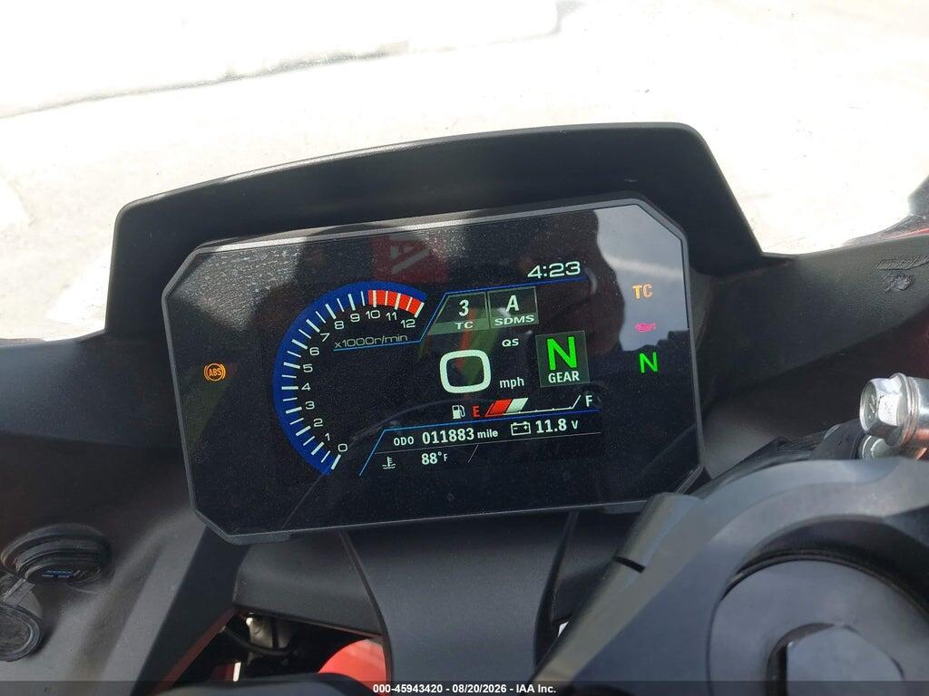 JS1EM13B6T7100932 2026 SUZUKI GSX800 photo no. 7