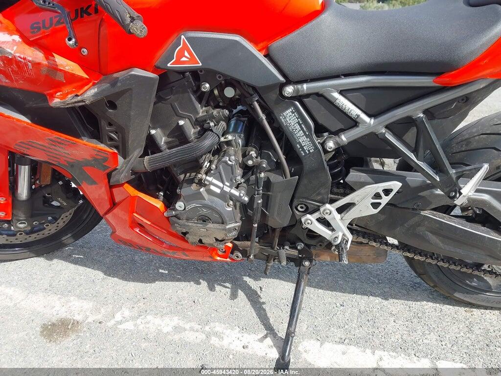 JS1EM13B6T7100932 2026 SUZUKI GSX800 photo no. 9