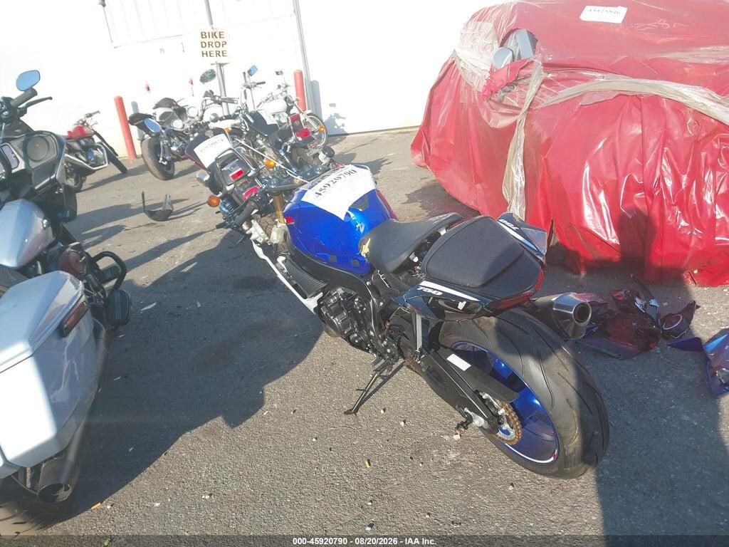 JS1GR7MAXT7101097 2026 SUZUKI GSX-R750 photo no. 3