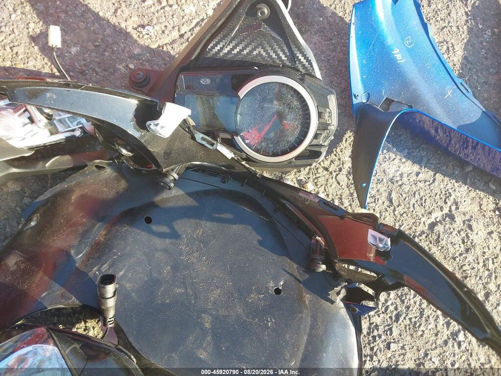 JS1GR7MAXT7101097 2026 SUZUKI GSX-R750 photo no. 7