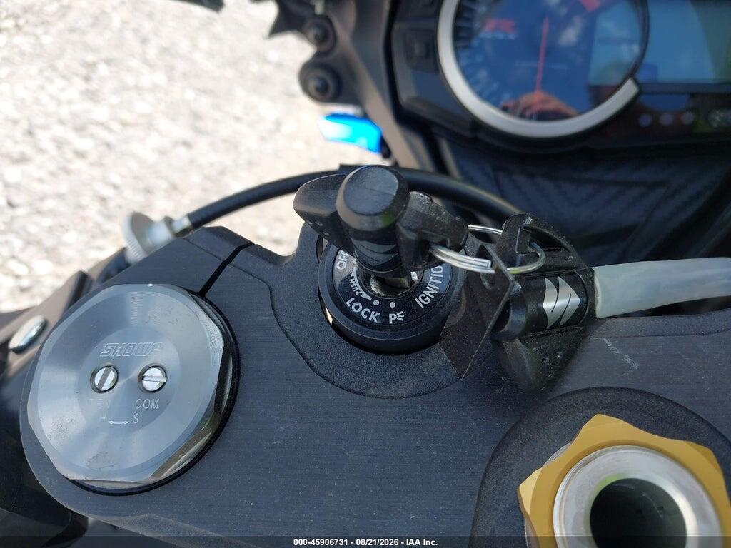 JS1GN7FA7T7100613 2026 SUZUKI GSX-R600 photo no. 11