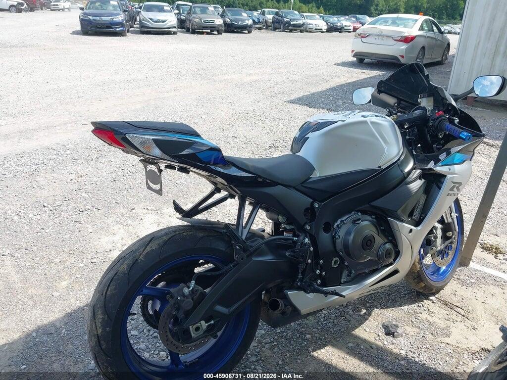JS1GN7FA7T7100613 2026 SUZUKI GSX-R600 photo no. 12