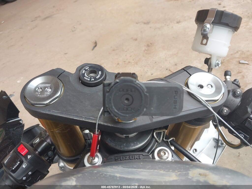 JS1GR7MA5T7101539 2026 SUZUKI GSX-R750 photo no. 7