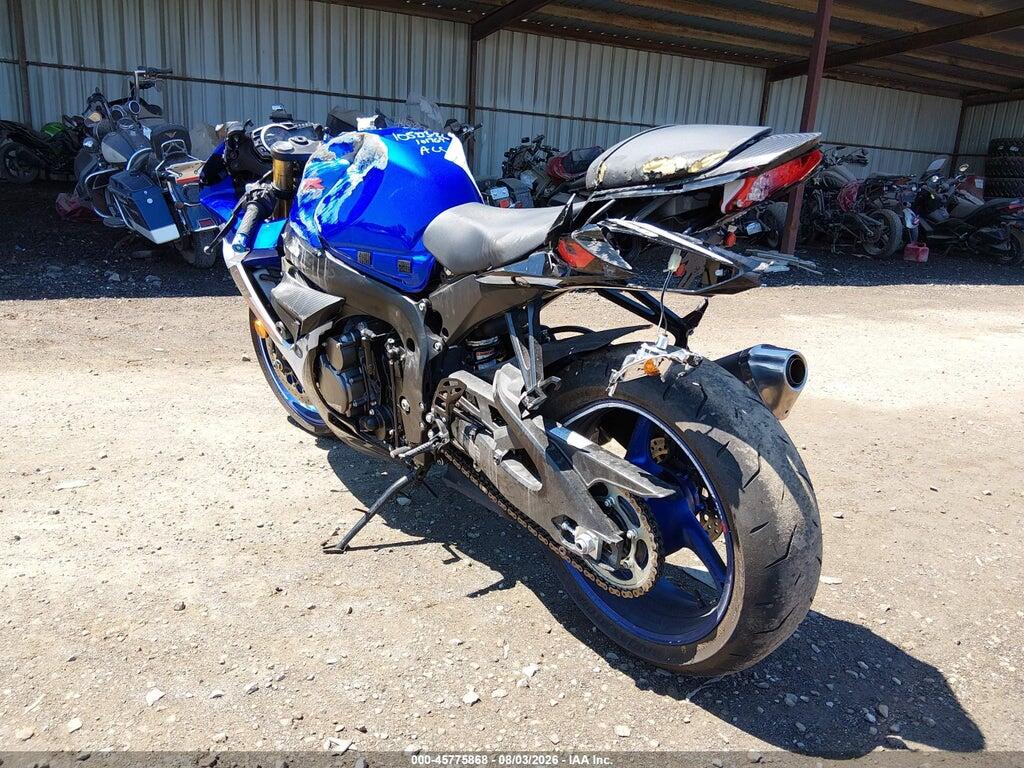 JS1GR7MA0T7101769 2026 SUZUKI GSX-R750 photo no. 3