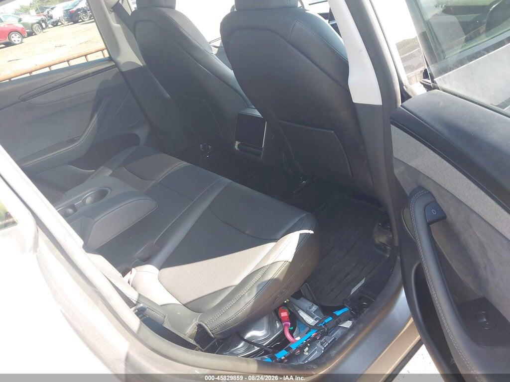 7SAYGDEE8TF326602 2026 TESLA MODEL Y photo no. 8