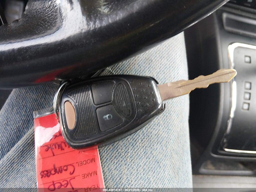 1J4NT5FB5AD537907 2010 JEEP COMPASS photo no. 11