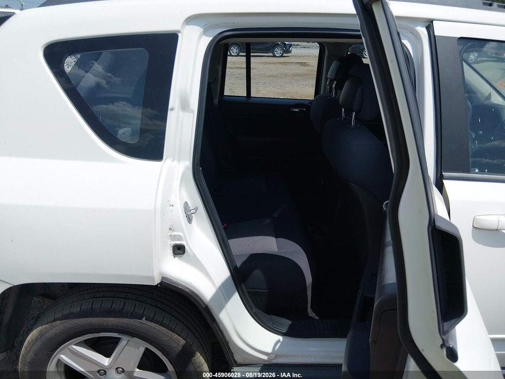 1J4NT4FB6AD561109 2010 JEEP COMPASS photo no. 8
