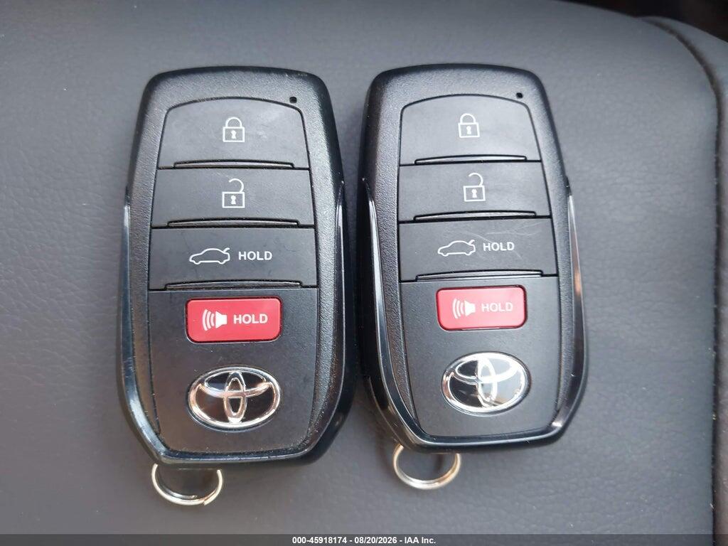 JTDBCMFE5T3155754 2026 TOYOTA COROLLA HYBRID photo no. 11