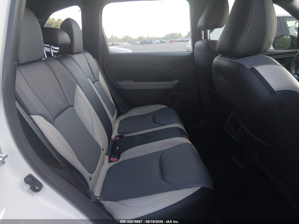 JF2SLDAC6SH528583 2025 SUBARU FORESTER photo no. 8