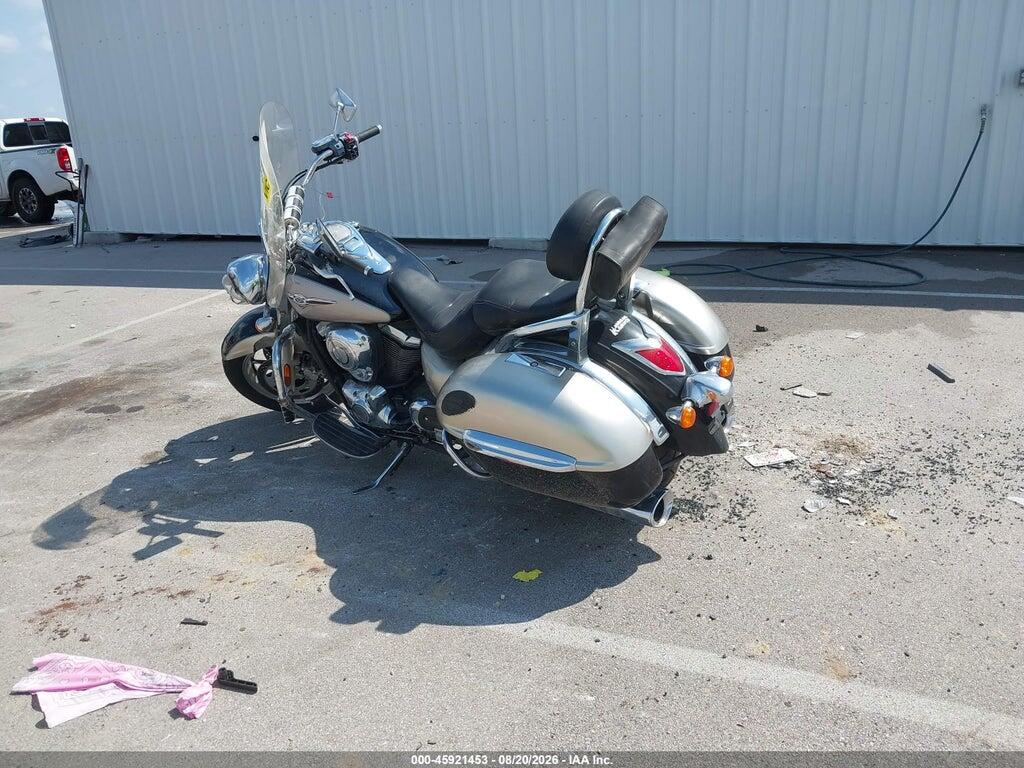 JKBVNRC15AA005244 2010 KAWASAKI VN1700 photo no. 3
