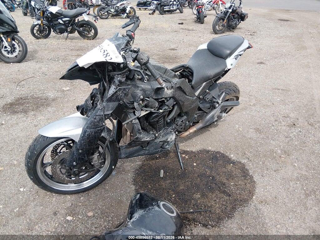 JKAZRCD12AA000248 2010 KAWASAKI ZR1000 photo no. 2