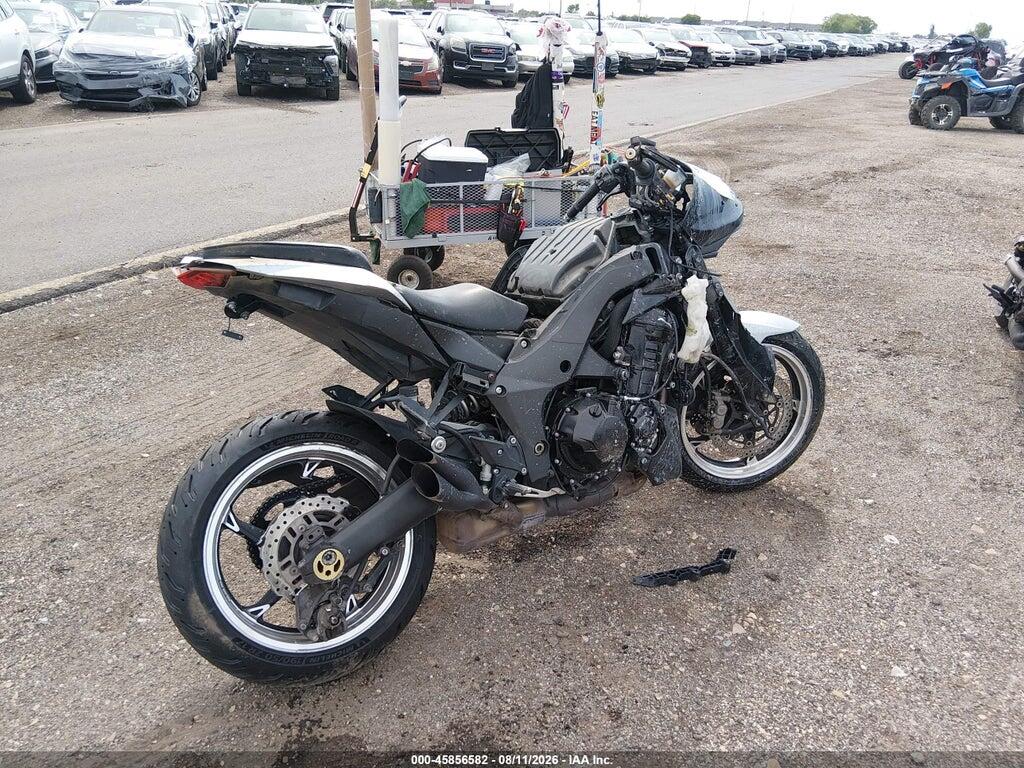 JKAZRCD12AA000248 2010 KAWASAKI ZR1000 photo no. 4