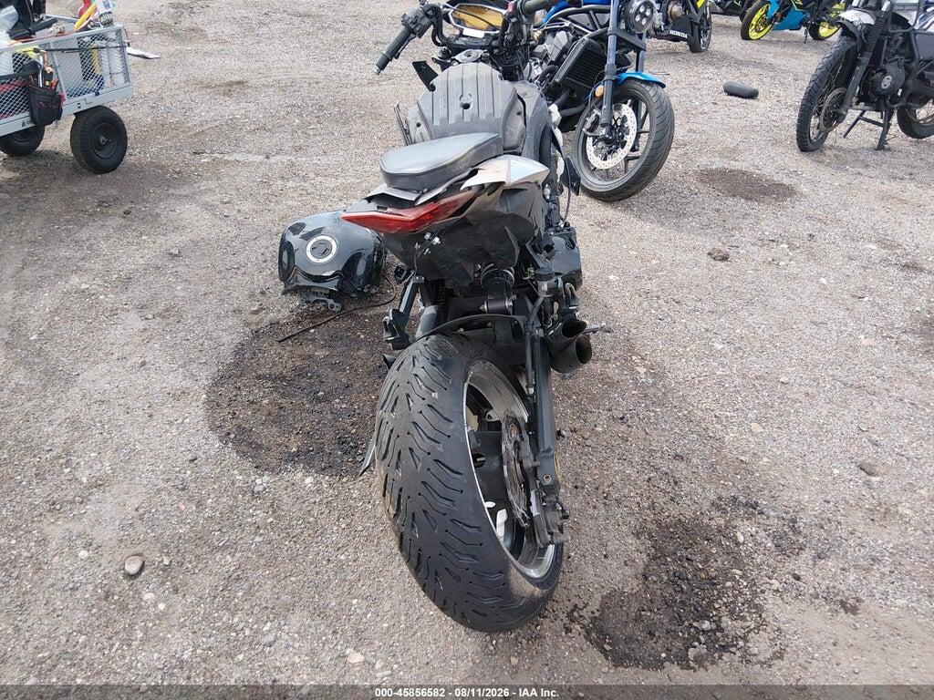 JKAZRCD12AA000248 2010 KAWASAKI ZR1000 photo no. 6