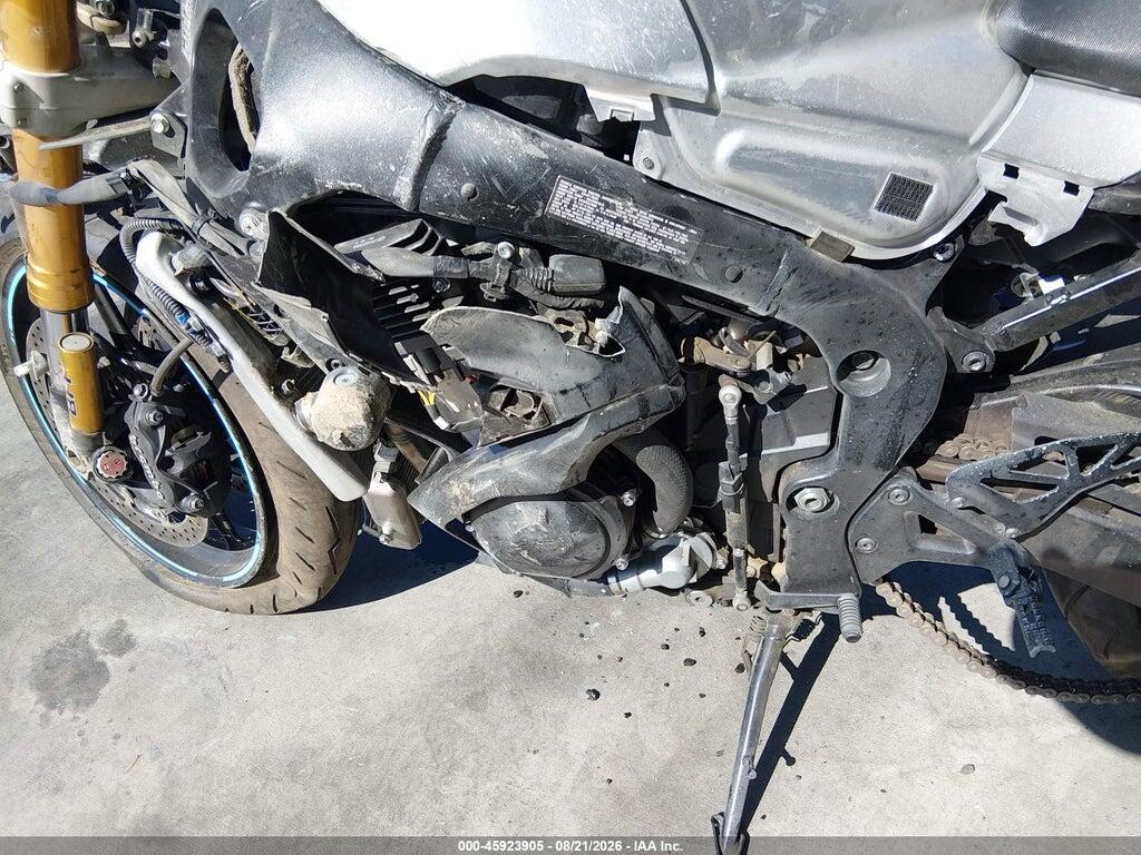 JS1DM11F0S7100084 2025 SUZUKI GSX-R1000 photo no. 9