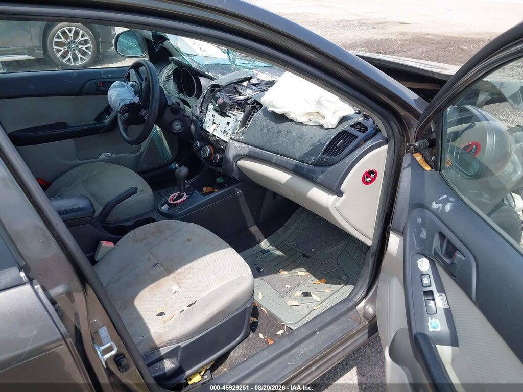 KNAFU4A21A5834768 2010 KIA FORTE photo no. 5