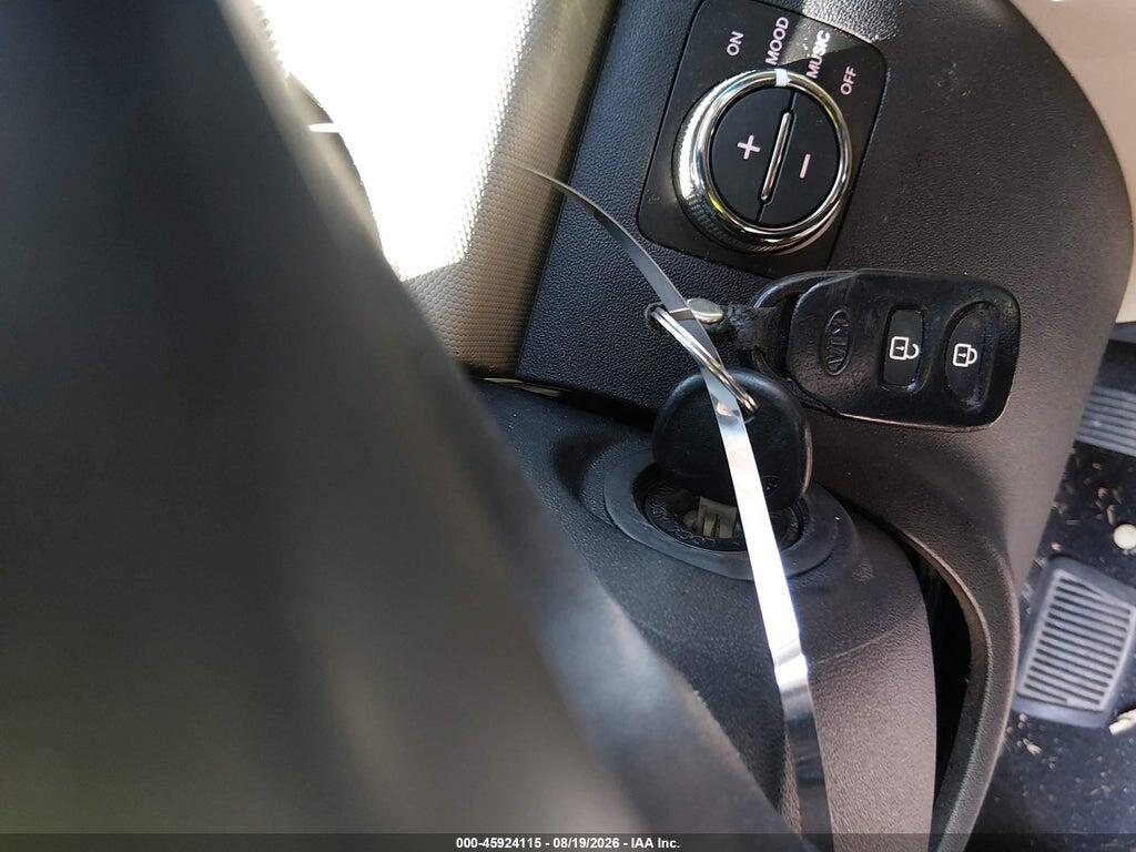 KNDJT2A23A7177707 2010 KIA SOUL photo no. 11