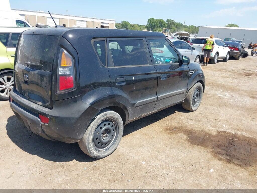 KNDJT2A20A7700388 2010 KIA SOUL photo no. 4