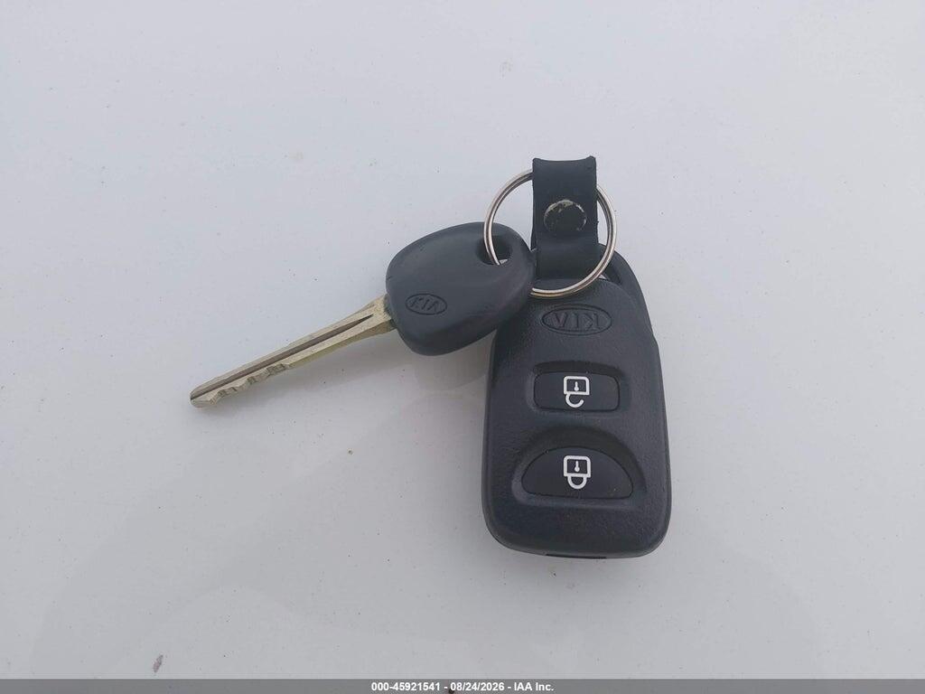 KNDJT2A20A7702562 2010 KIA SOUL photo no. 11