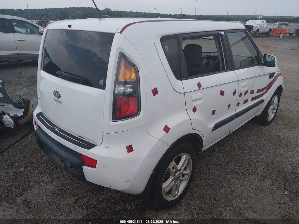 KNDJT2A20A7702562 2010 KIA SOUL photo no. 4