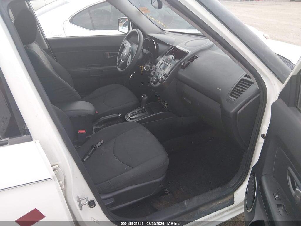 KNDJT2A20A7702562 2010 KIA SOUL photo no. 5
