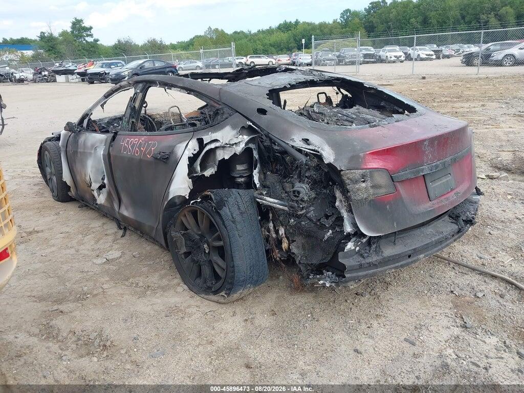5YJSA1E52SF549820 2025 TESLA MODEL S photo no. 3