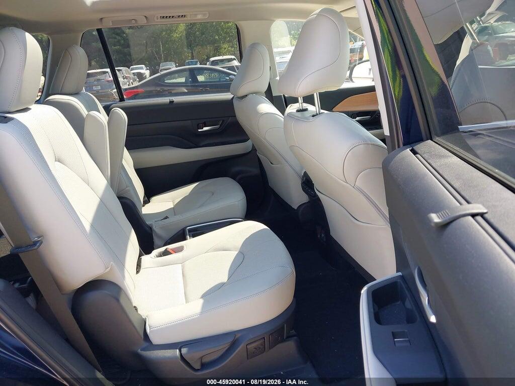 5TDAAAB53SS084590 2025 TOYOTA GRAND HIGHLANDER photo no. 8