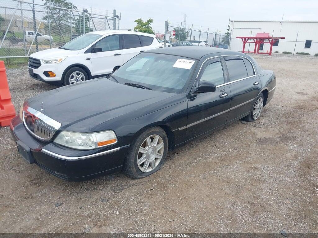 2LNBL8EV4AX622179 2010 LINCOLN TOWN CAR photo no. 2