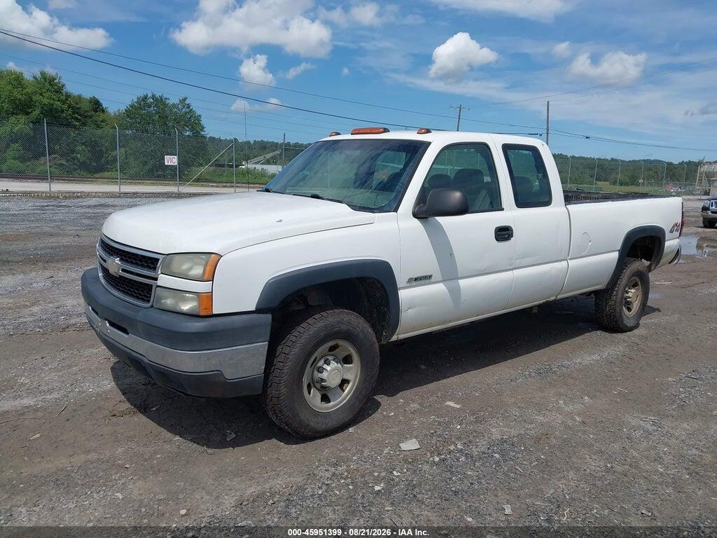 1GCHK39UX7E106568 2007 CHEVROLET SILVERADO 3500 CLASSIC photo no. 2
