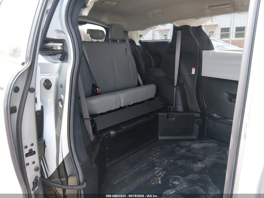 5TDJRKEC7SS225413 2025 TOYOTA SIENNA photo no. 8