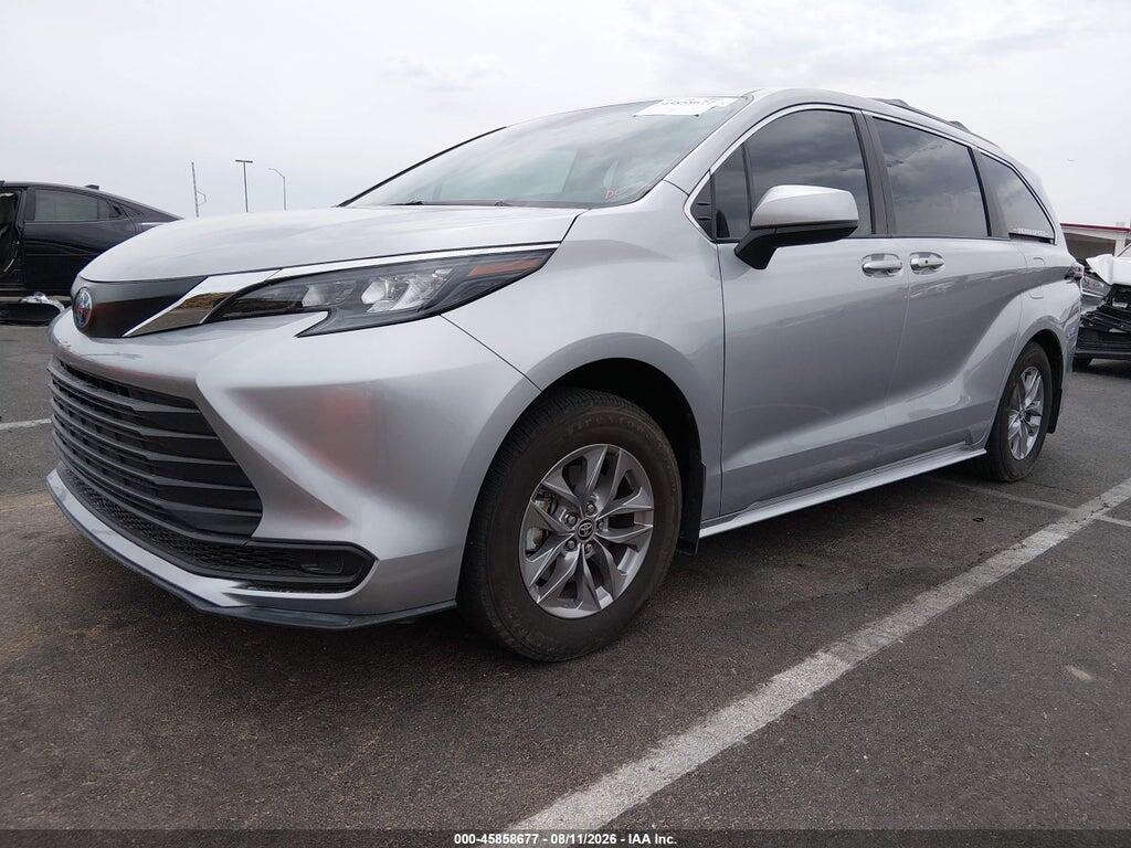 5TDKRKEC9SS270129 2025 TOYOTA SIENNA photo no. 2