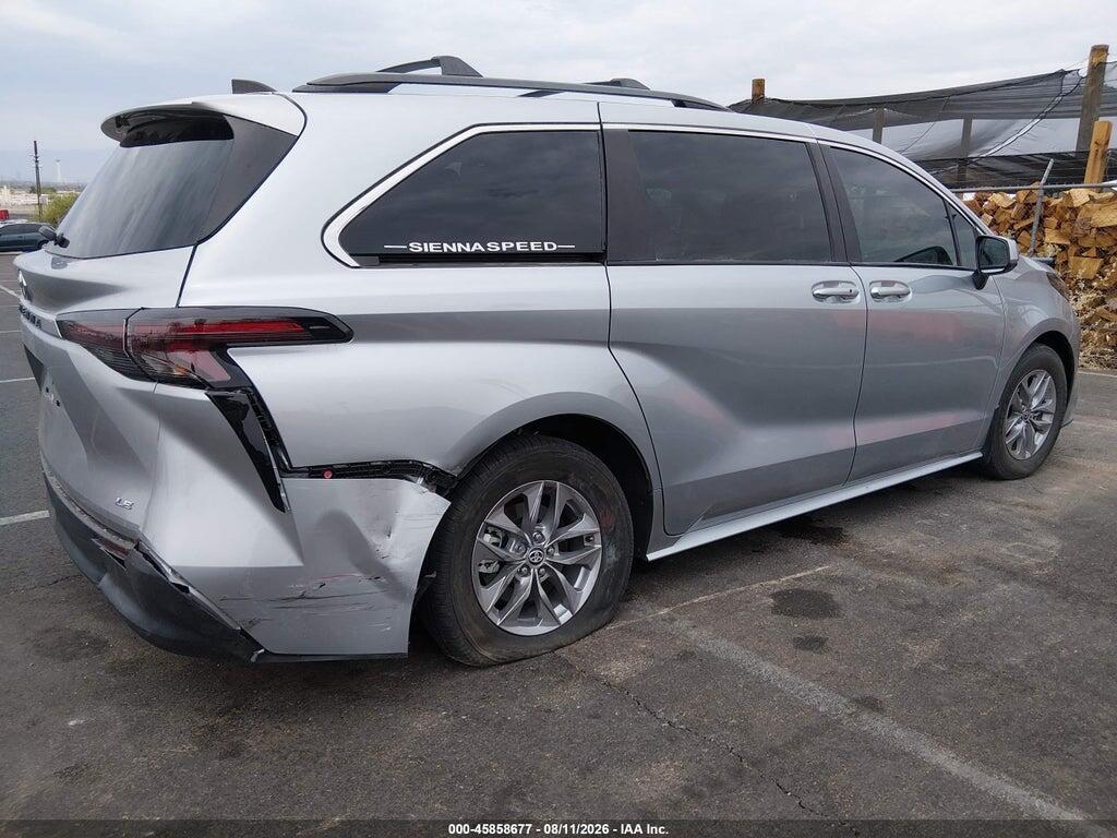 5TDKRKEC9SS270129 2025 TOYOTA SIENNA photo no. 4
