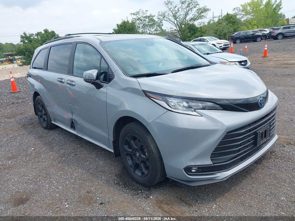 2025 TOYOTA SIENNA 5TDCSKFC2SS173152