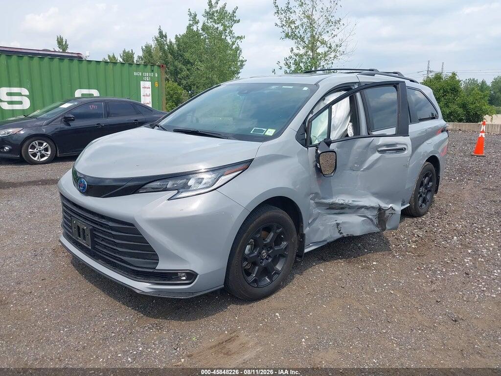 5TDCSKFC2SS173152 2025 TOYOTA SIENNA photo no. 2