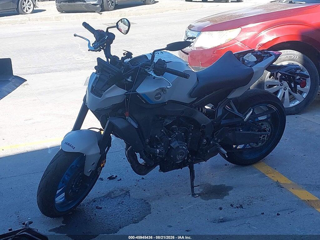 JYARN94Y4SA000752 2025 YAMAHA MT09 photo no. 2