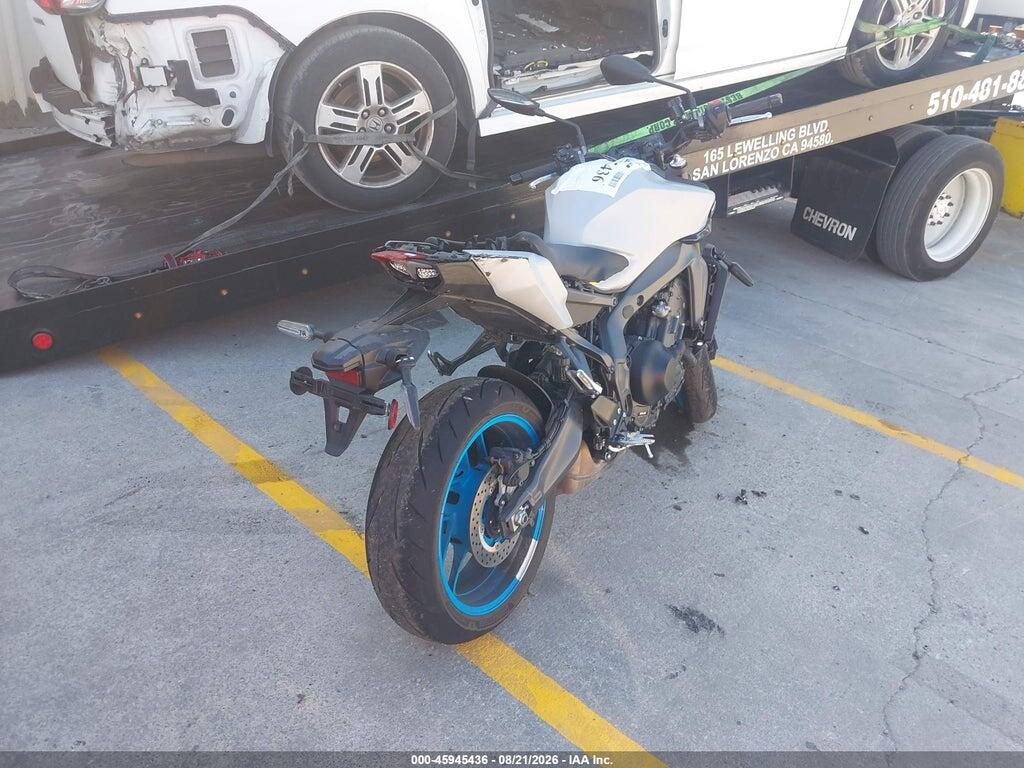 JYARN94Y4SA000752 2025 YAMAHA MT09 photo no. 4