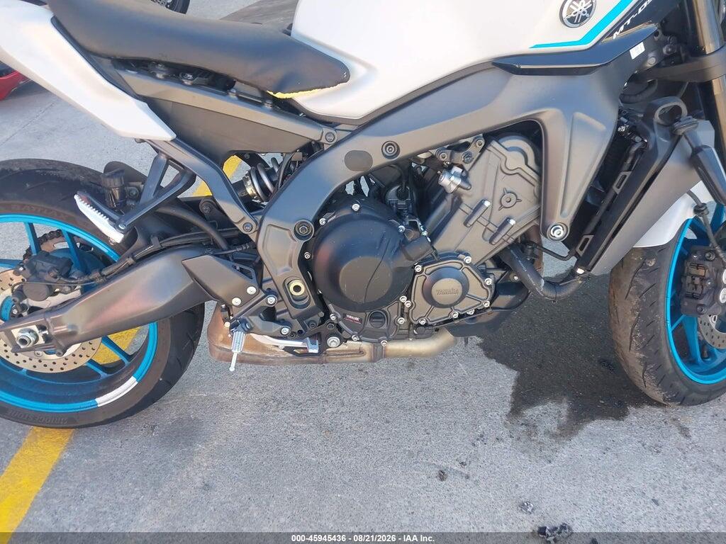 JYARN94Y4SA000752 2025 YAMAHA MT09 photo no. 8