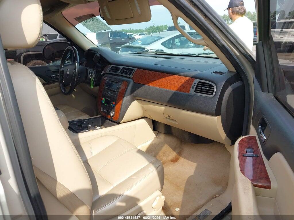 3GNFC16068G208624 2008 CHEVROLET SUBURBAN 1500 photo no. 5